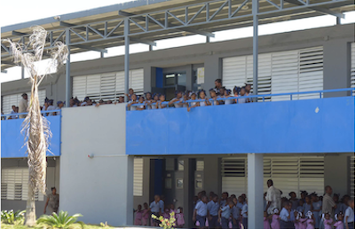 Erster Schultag im neu erbauten Gebäude der Ecole Véréna in Haiti (Quelle: Kindernothilfe)